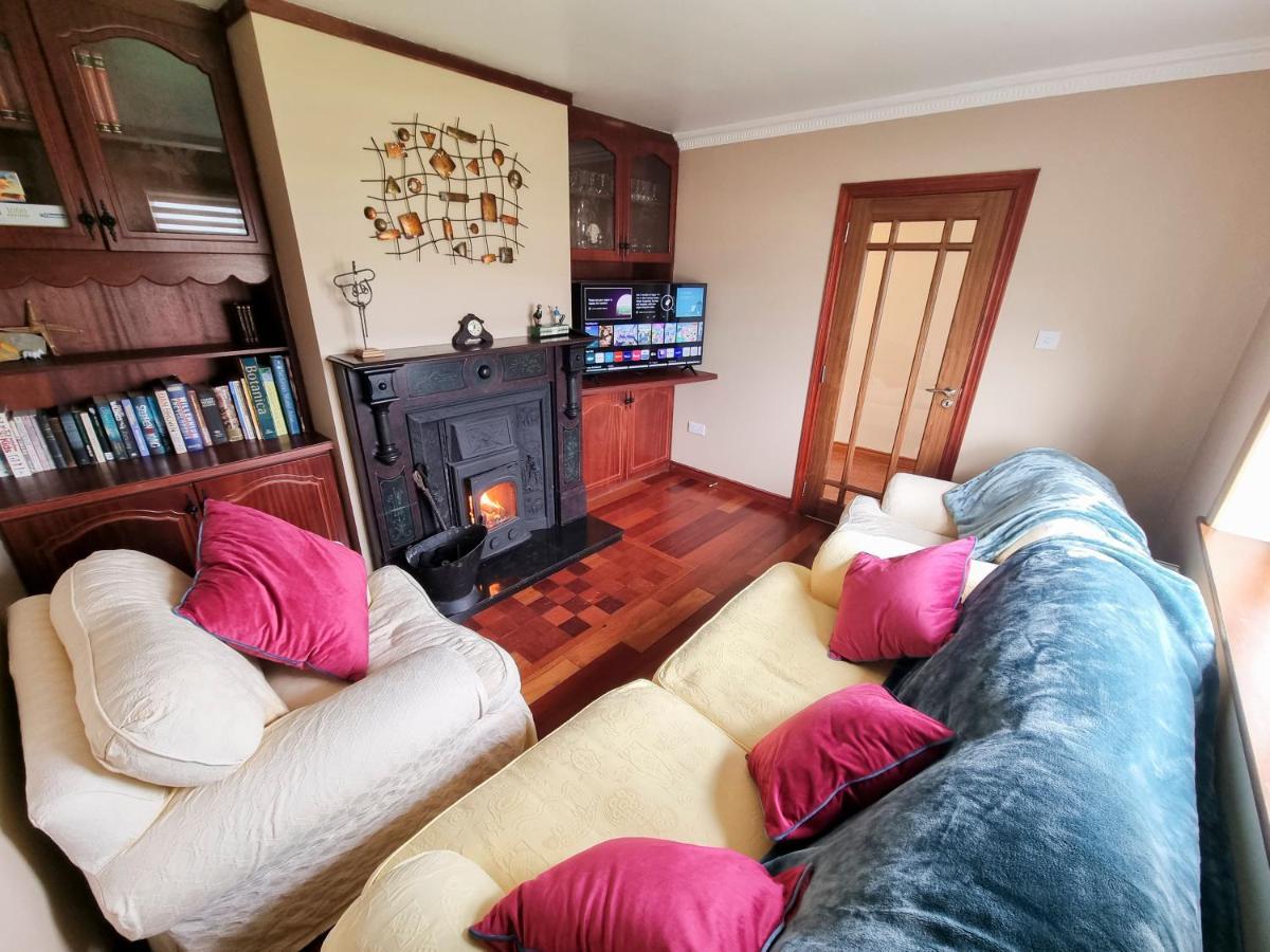 3 Bed Renovated Cottage Carramore Lake, Belmullet Ballina  Dış mekan fotoğraf