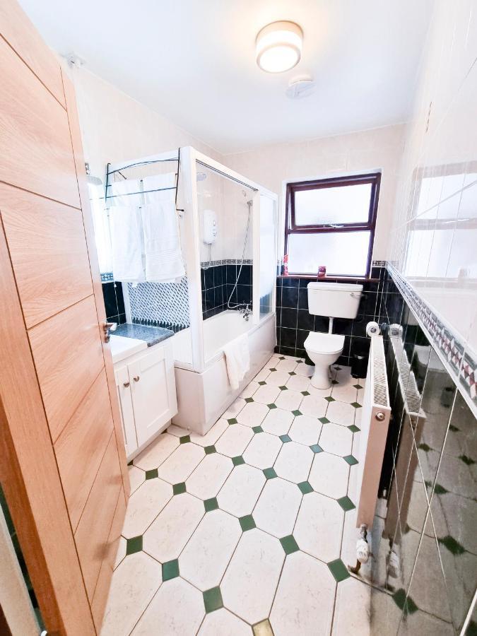 3 Bed Renovated Cottage Carramore Lake, Belmullet Ballina  Dış mekan fotoğraf