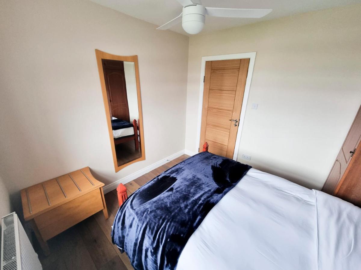 3 Bed Renovated Cottage Carramore Lake, Belmullet Ballina  Dış mekan fotoğraf