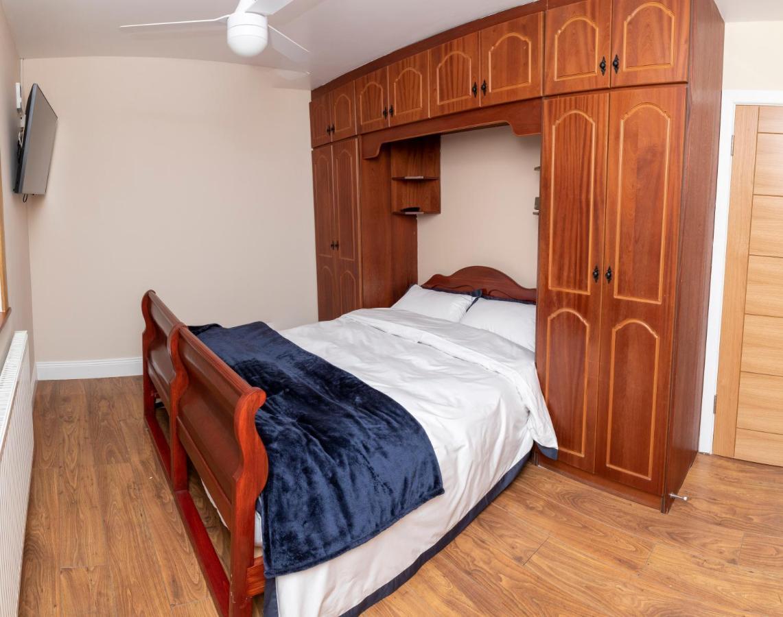 3 Bed Renovated Cottage Carramore Lake, Belmullet Ballina  Dış mekan fotoğraf